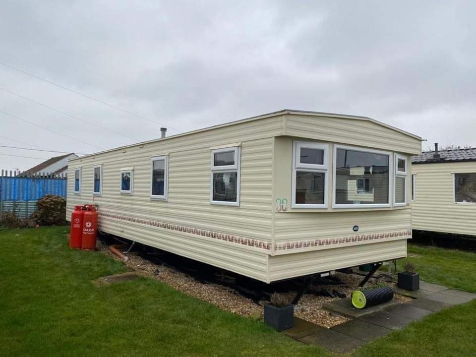 8 Berth Sealands Hotel Ingoldmells Buitenkant foto