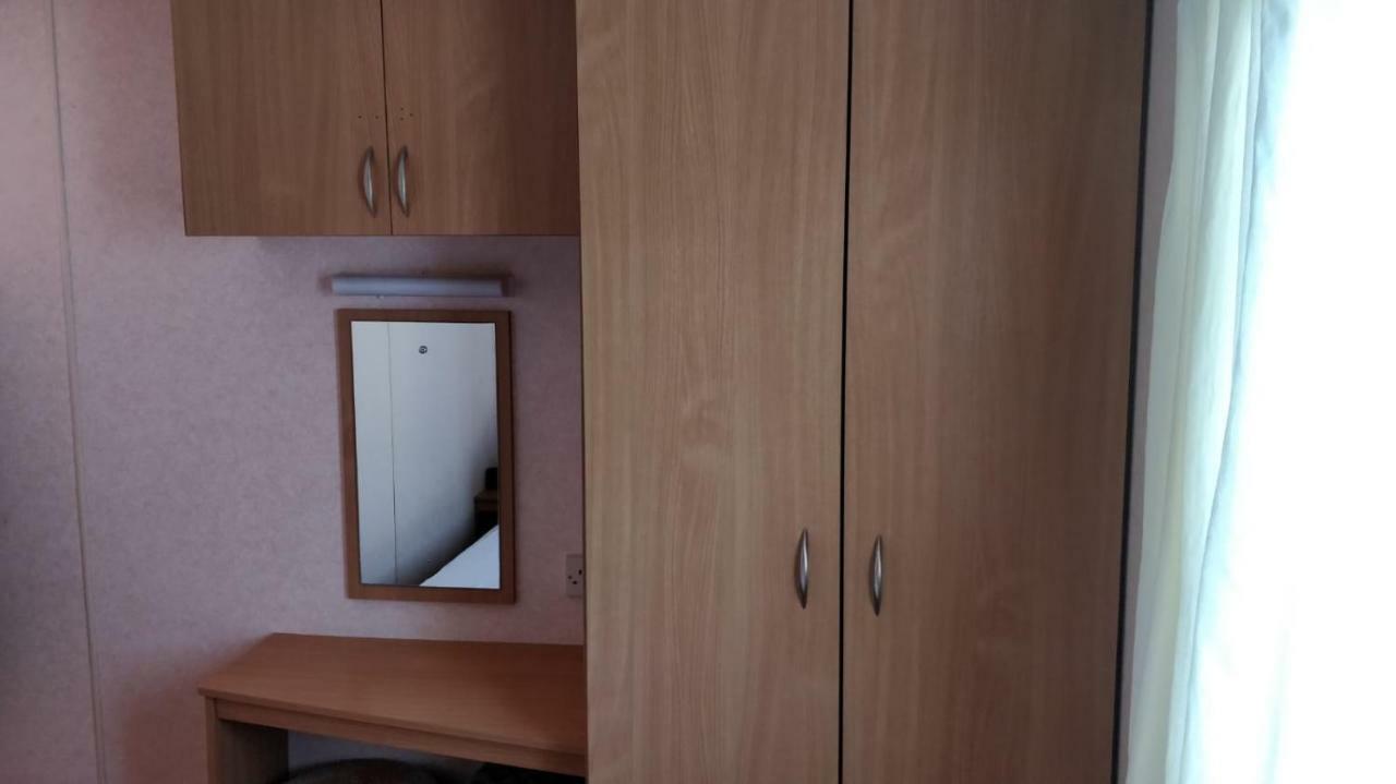 8 Berth Sealands Hotel Ingoldmells Buitenkant foto