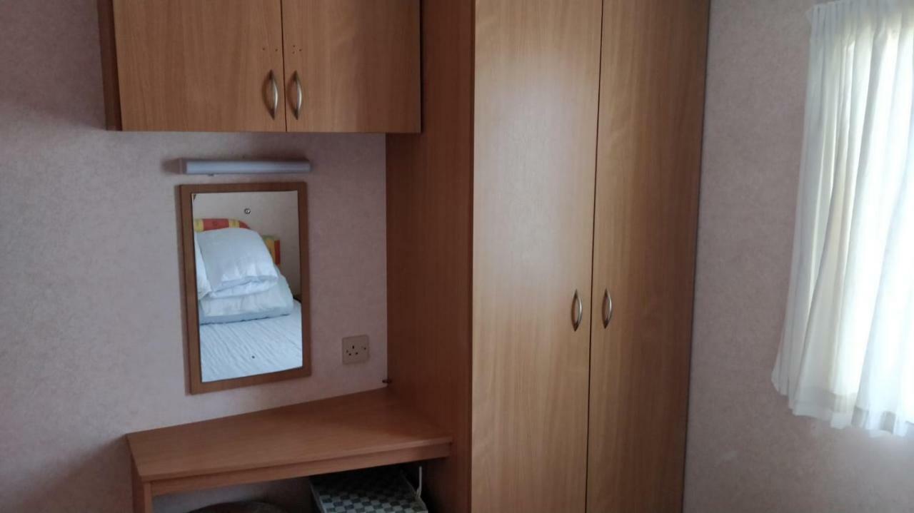8 Berth Sealands Hotel Ingoldmells Buitenkant foto